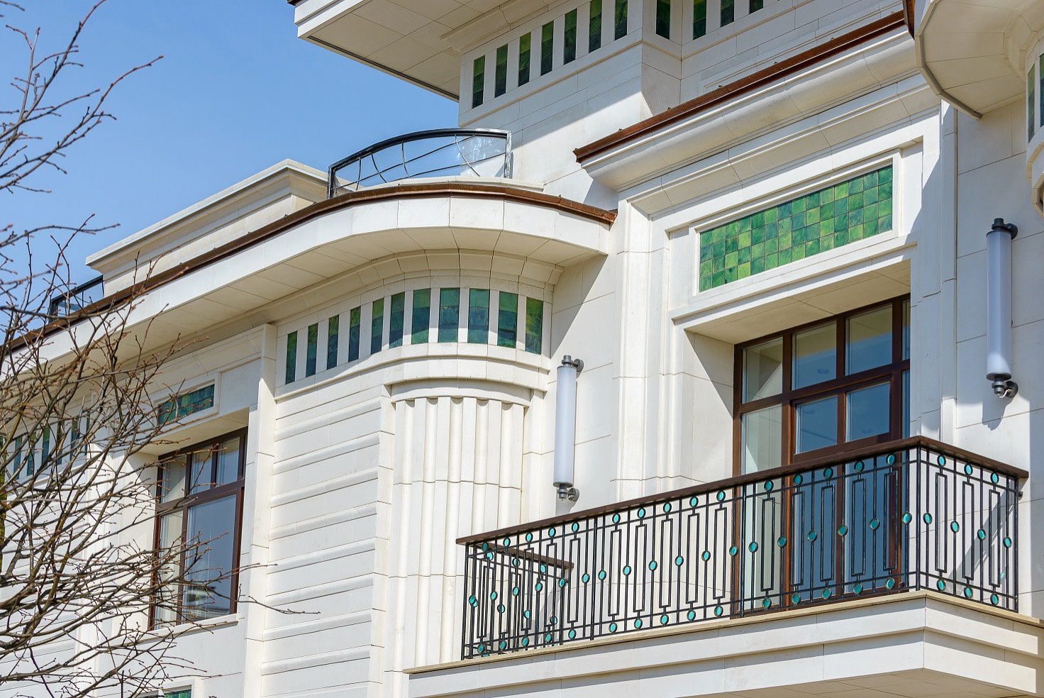 Отделка фасада коттеджа в поселке Стольное