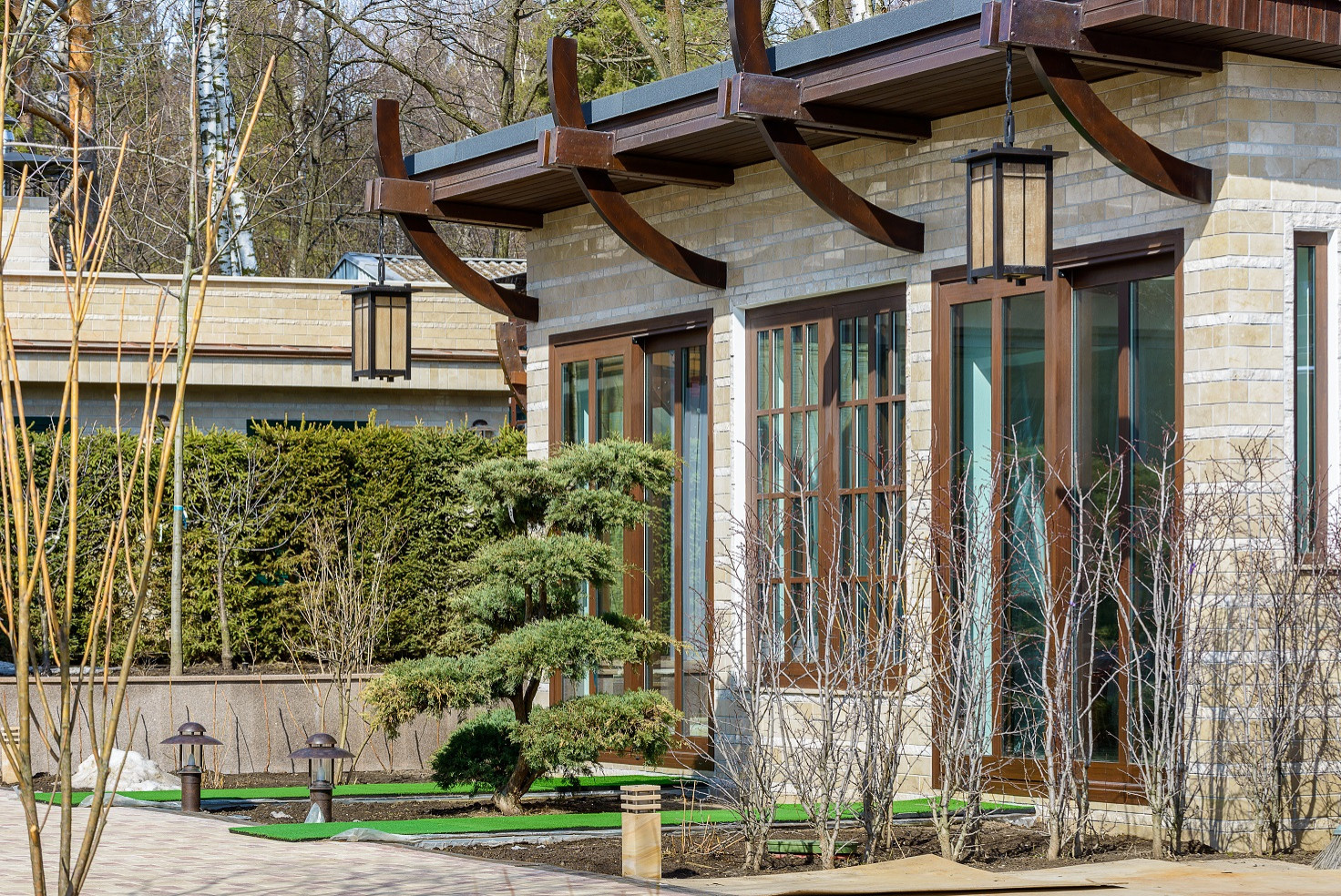 Отделка фасада коттеджа в поселке Стольное