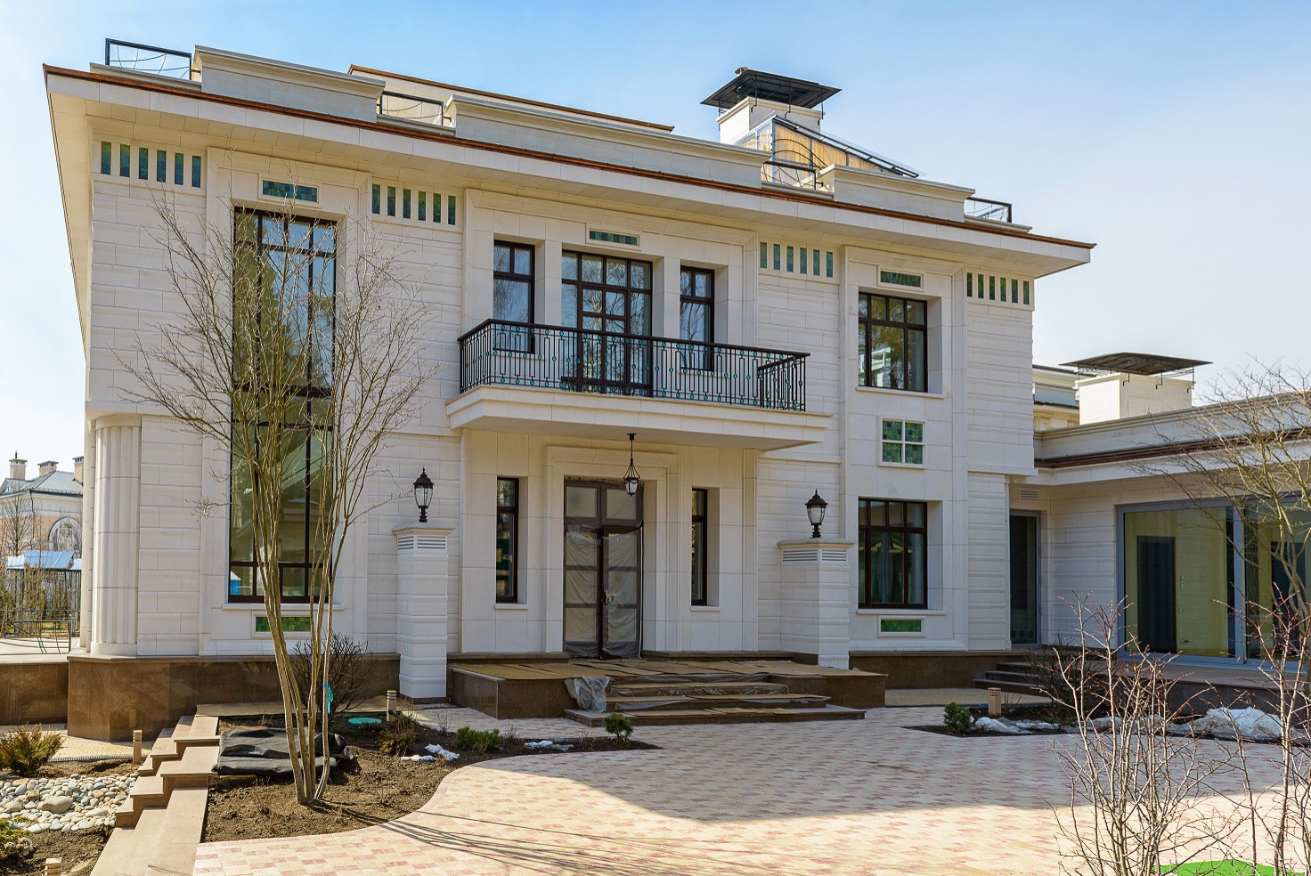 Отделка фасада коттеджа в поселке Стольное