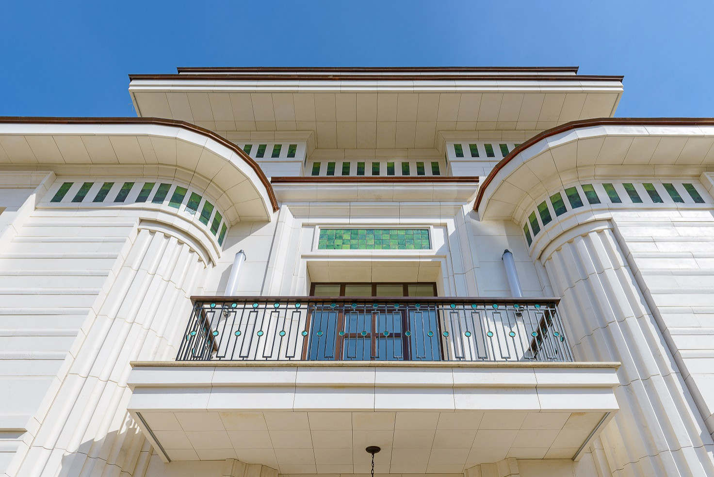 Отделка фасада коттеджа в поселке Стольное