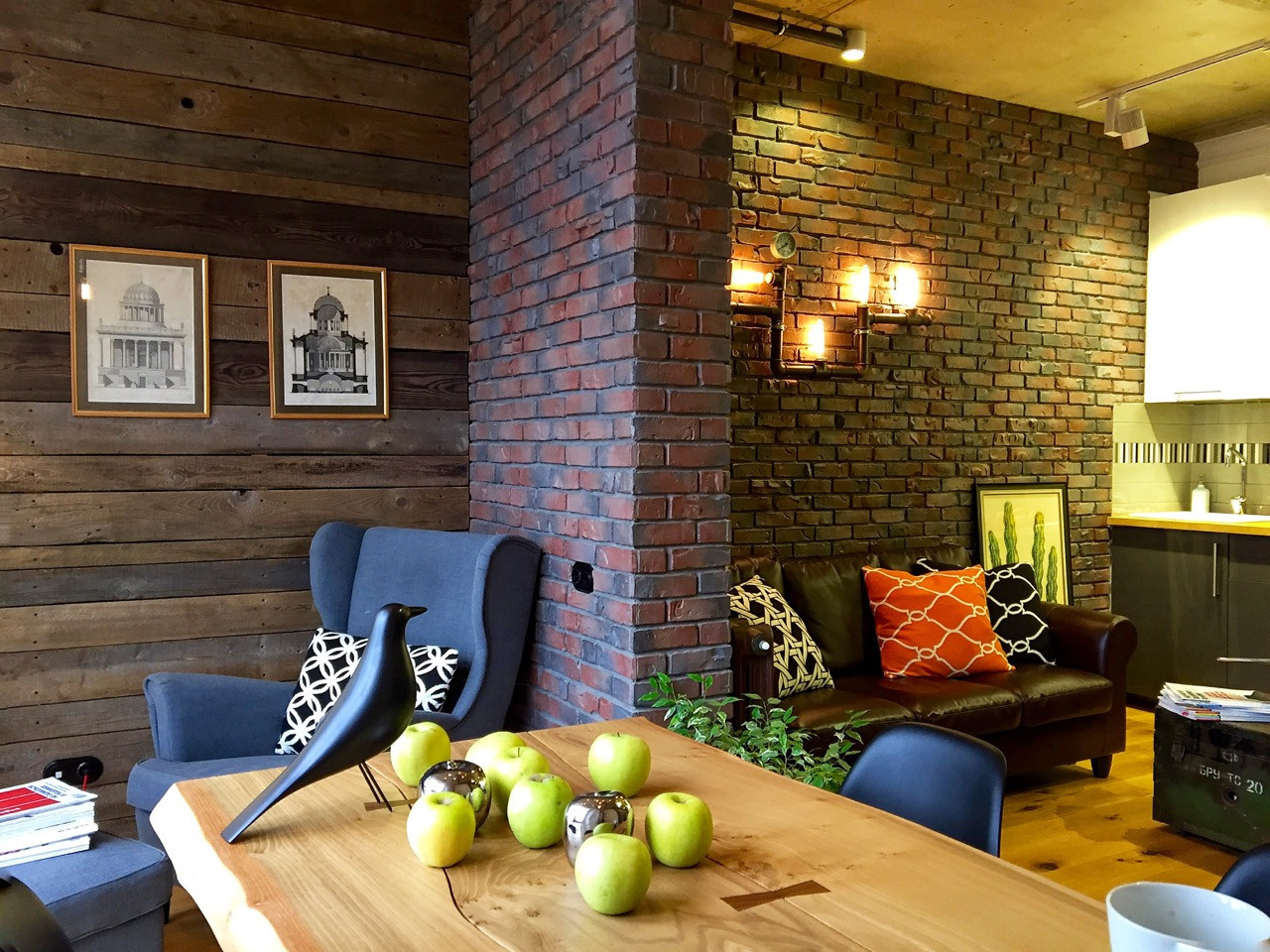 Обложка альбома: прихожая