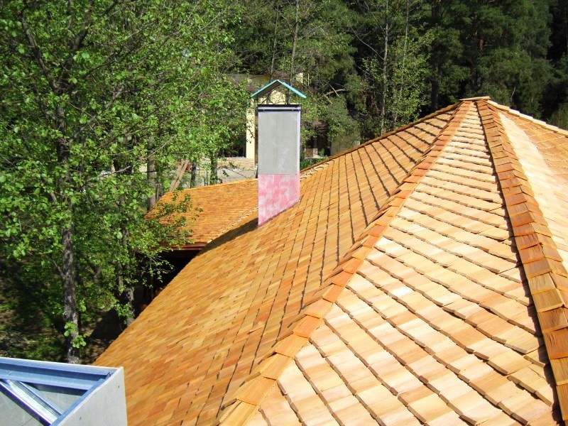 Фасад и кровля из дранки