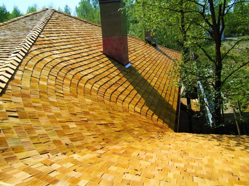 Фасад и кровля из дранки