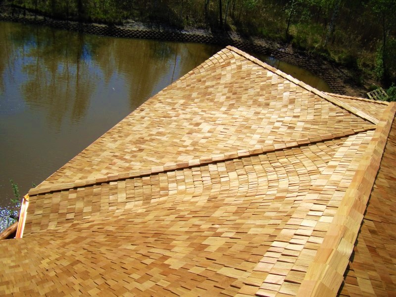 Фасад и кровля из дранки