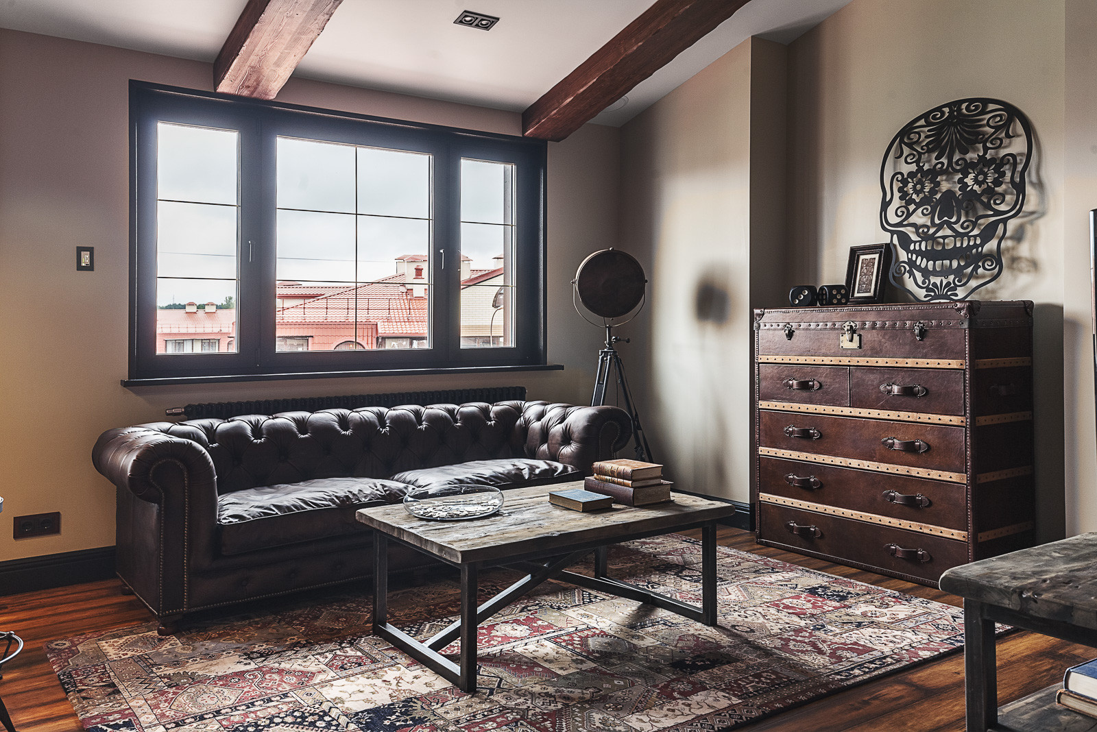 Обложка альбома: интересная мебель