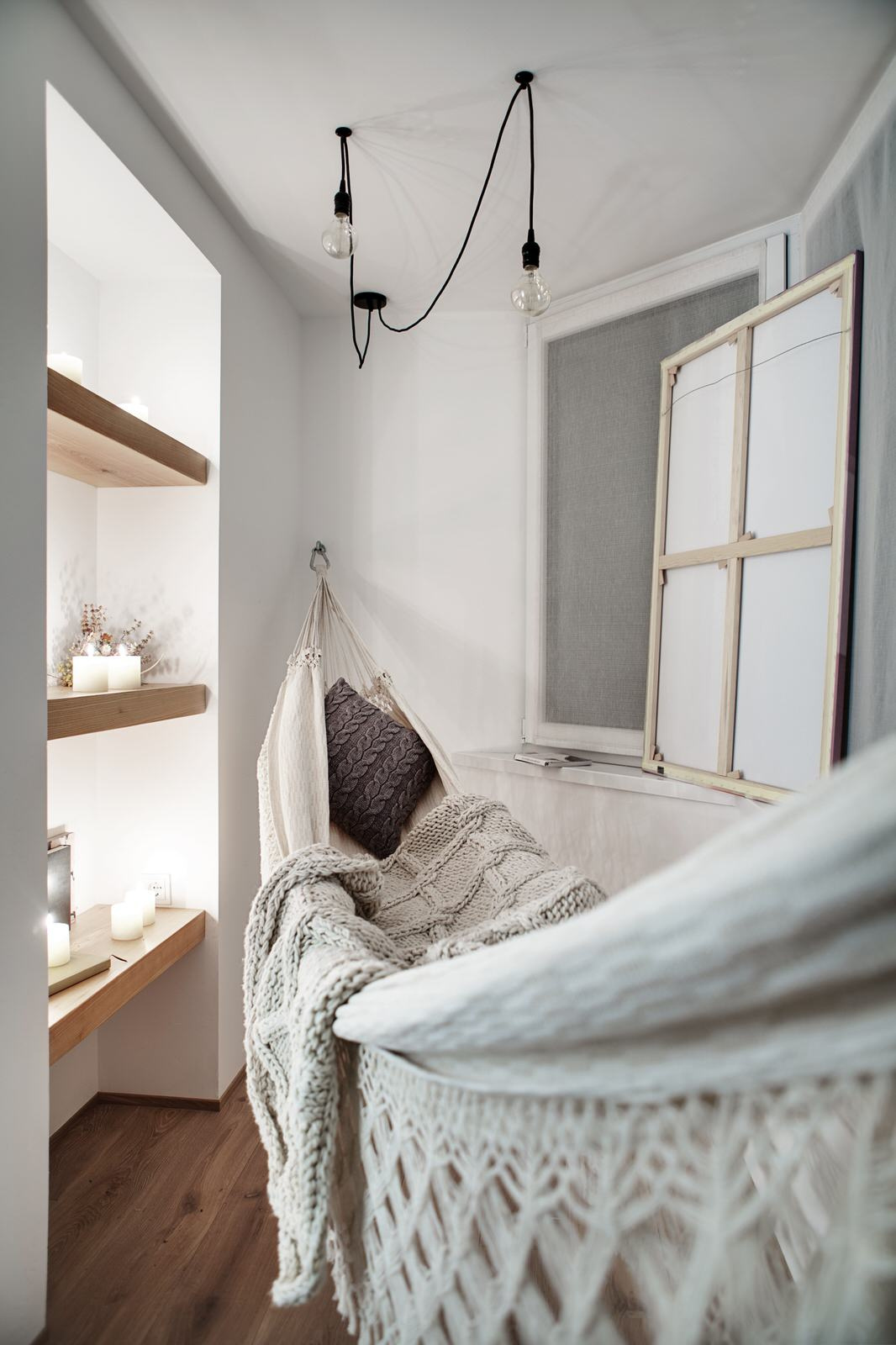 Houzz Украина: Двухэтажная квартира с белым кирпичом и галькой