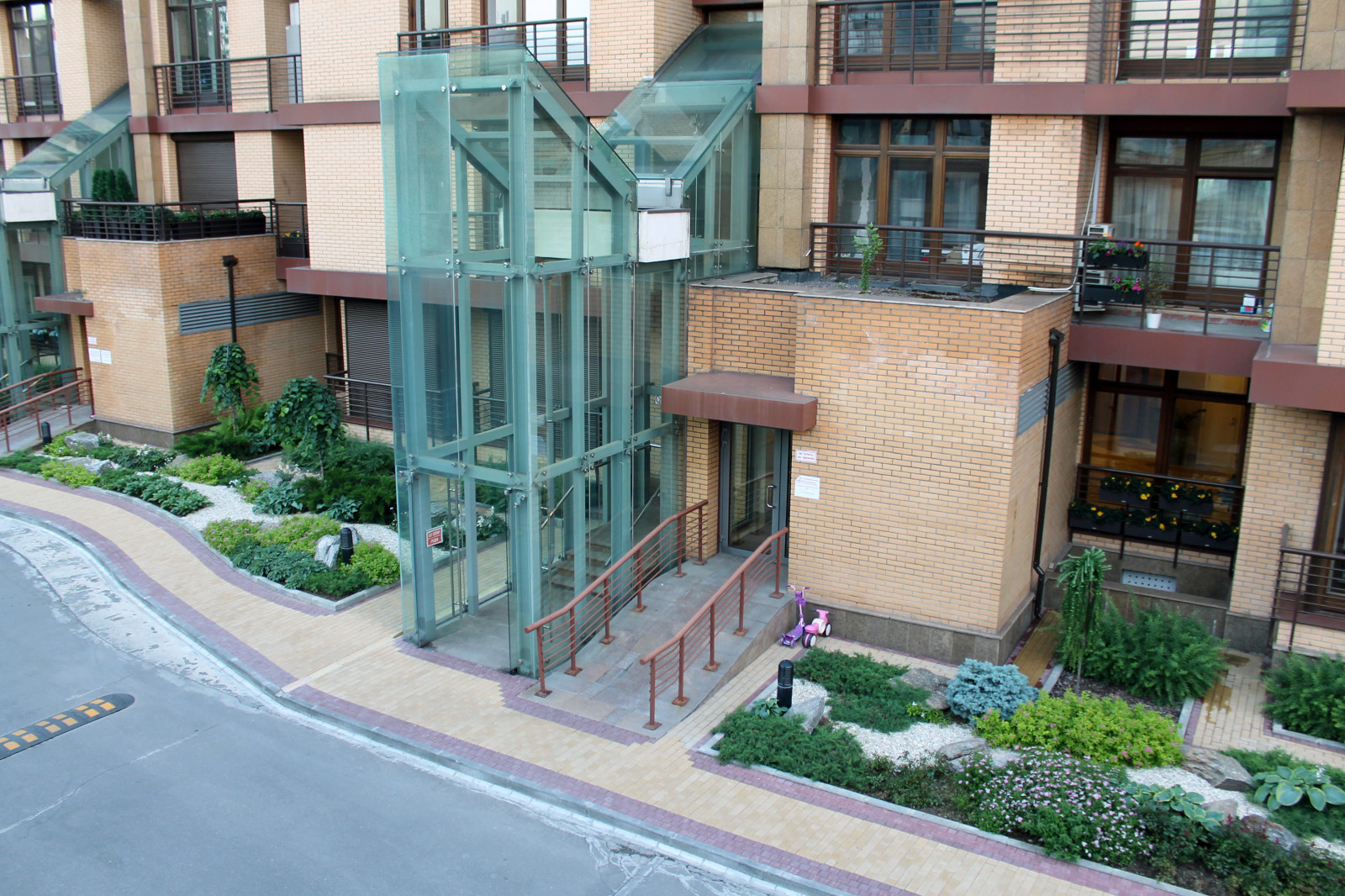 Москва, ул. Трубная, д.2