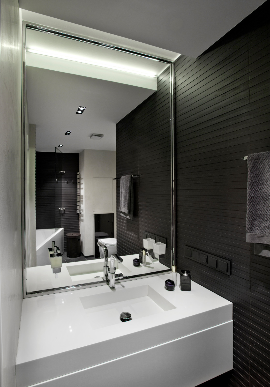 Houzz тур: Двушка для холостяка в доме планировки П-44Т