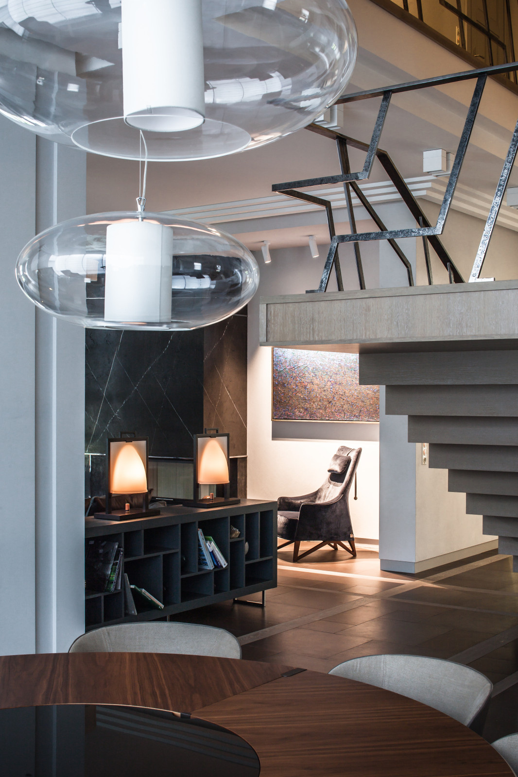 Совремнный интерьер с элементами арт-деко