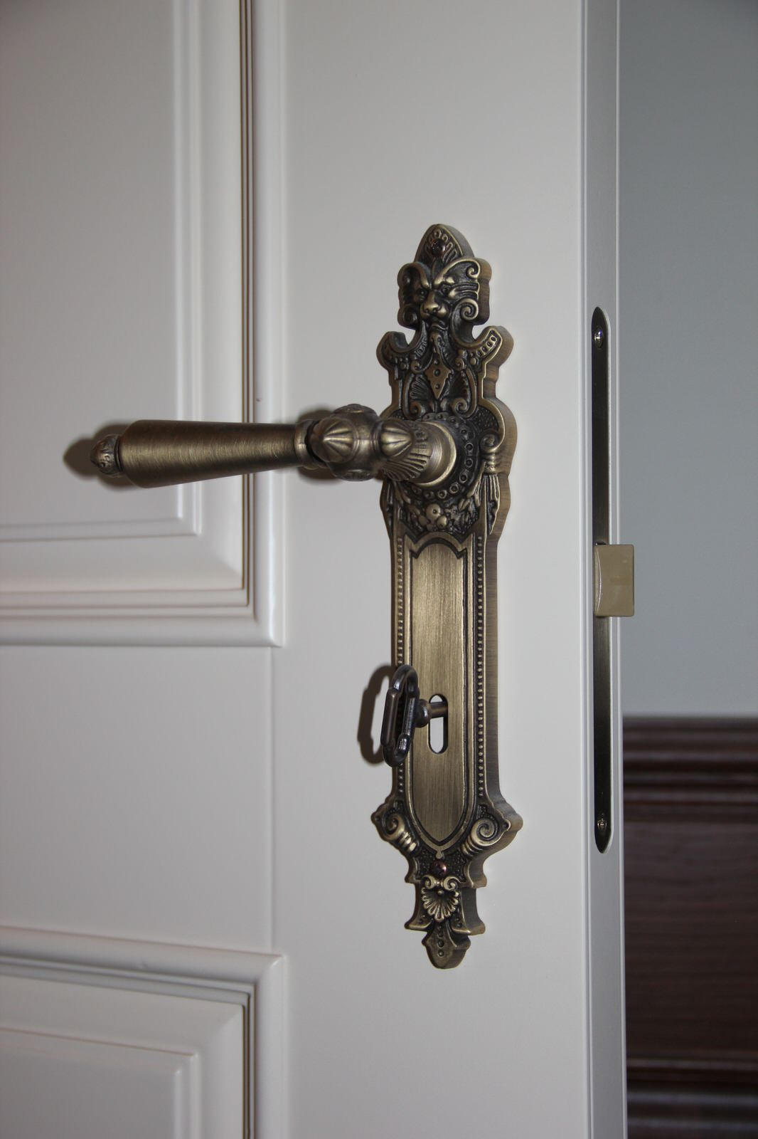 Межкомнатные двери Классические