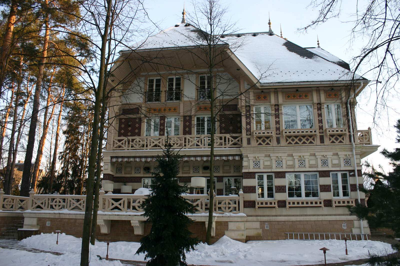 Дом, 700 кв.м