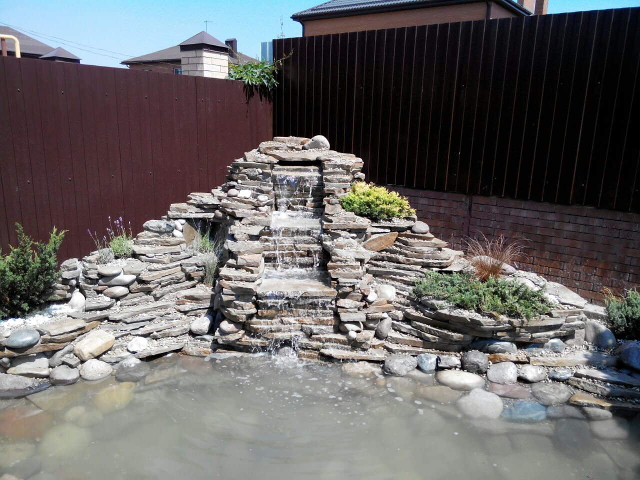 Строительство декоративного каскада, водопада в Ростове-на-Дону