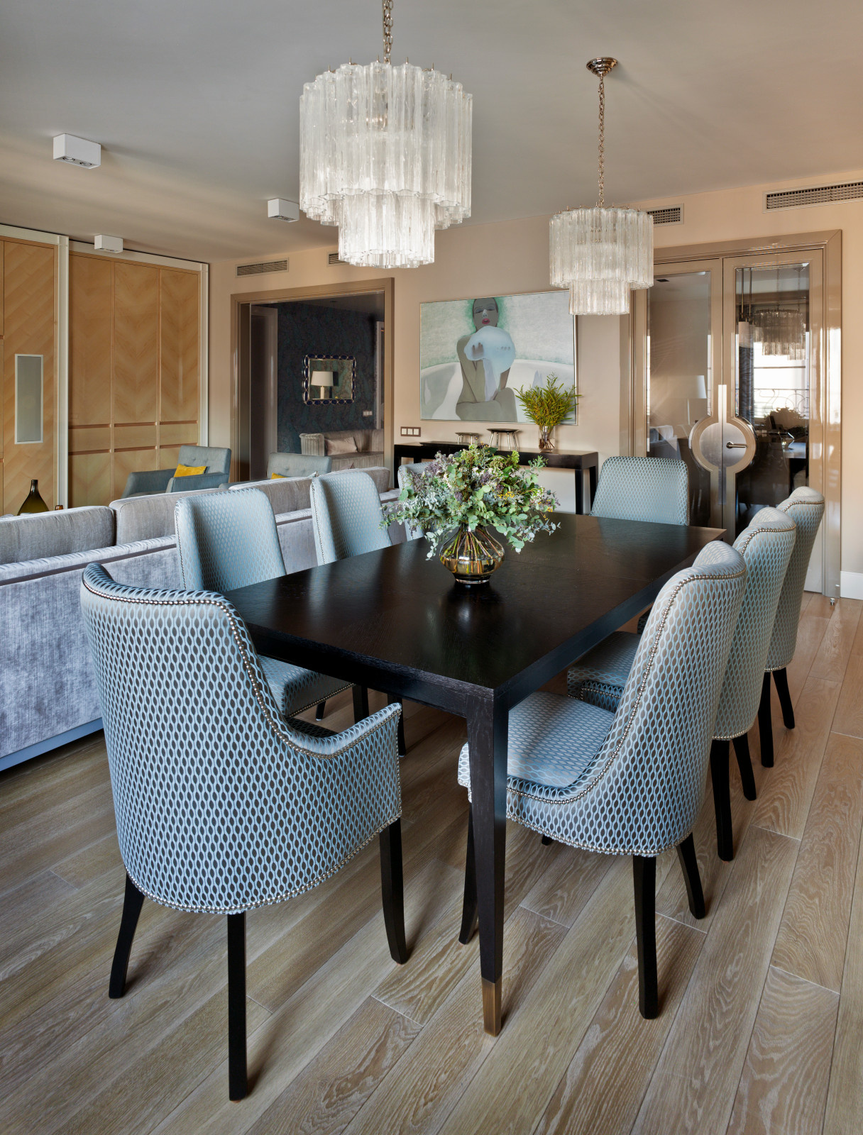 Houzz тур: Квартира в районе Арбата с парадным холлом и мужской зоной