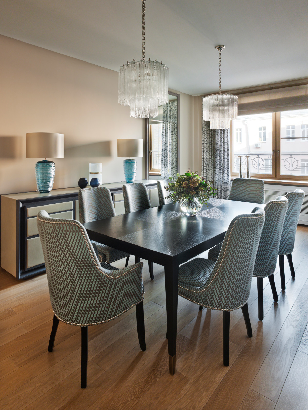 Houzz тур: Квартира в районе Арбата с парадным холлом и мужской зоной