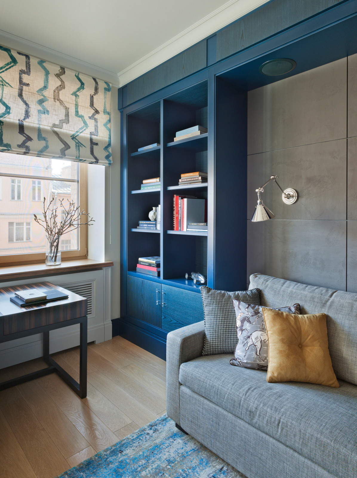 Houzz тур: Квартира в районе Арбата с парадным холлом и мужской зоной