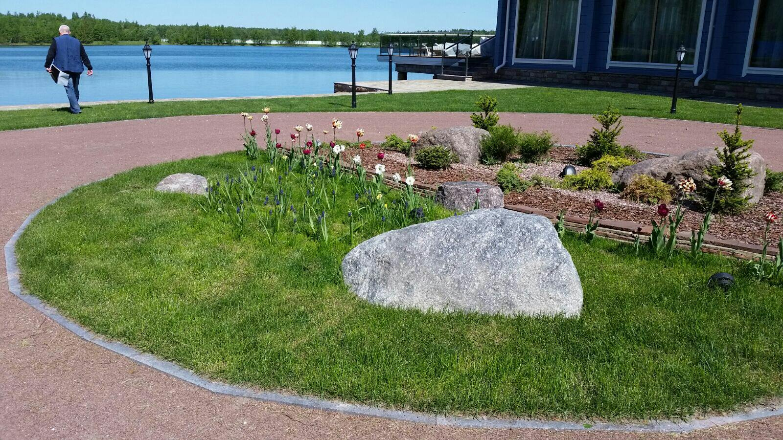 Благоустройство территории в населенном пункте Рахья