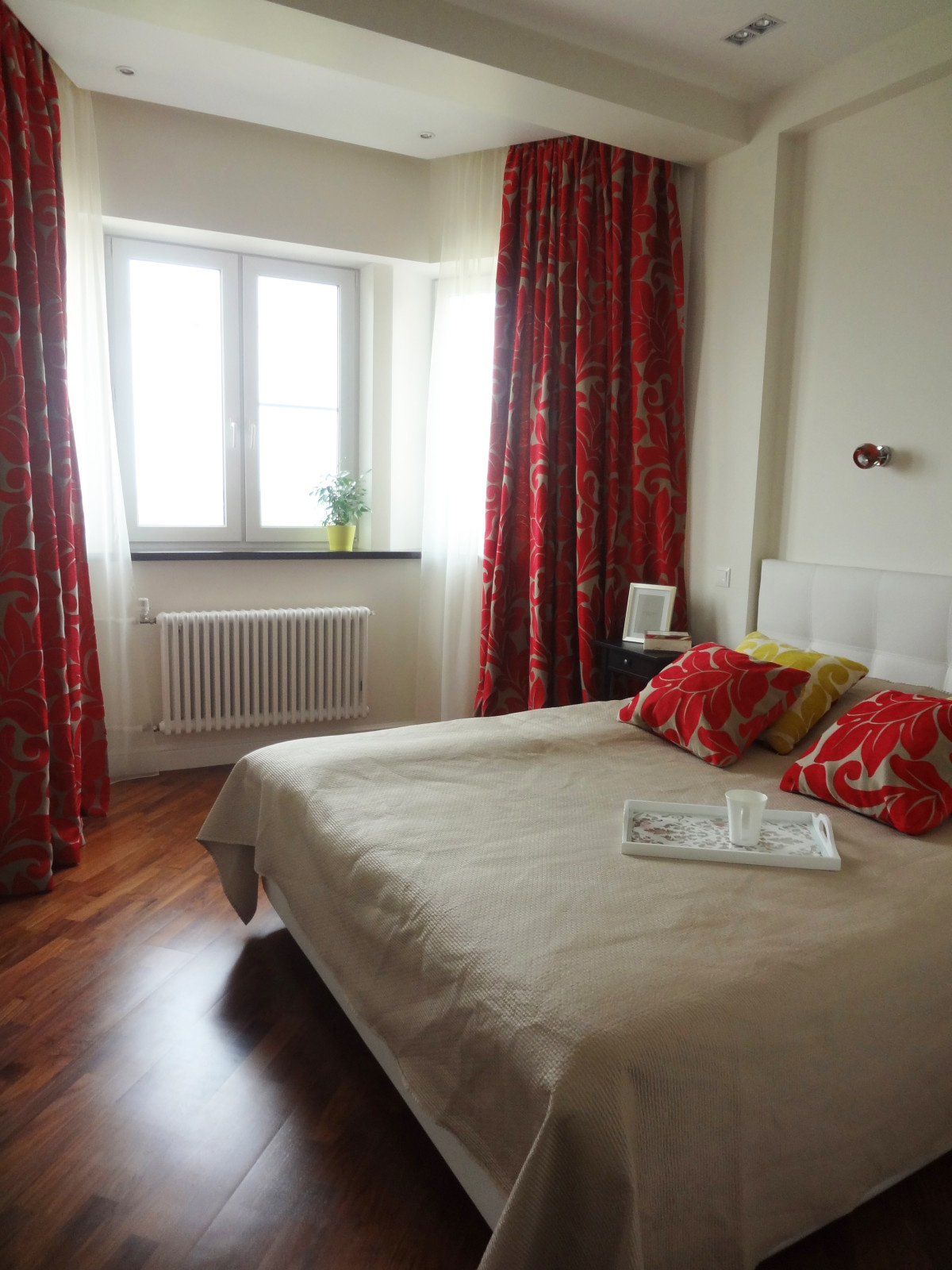 Фоновое изображение профиля Анна Кларк