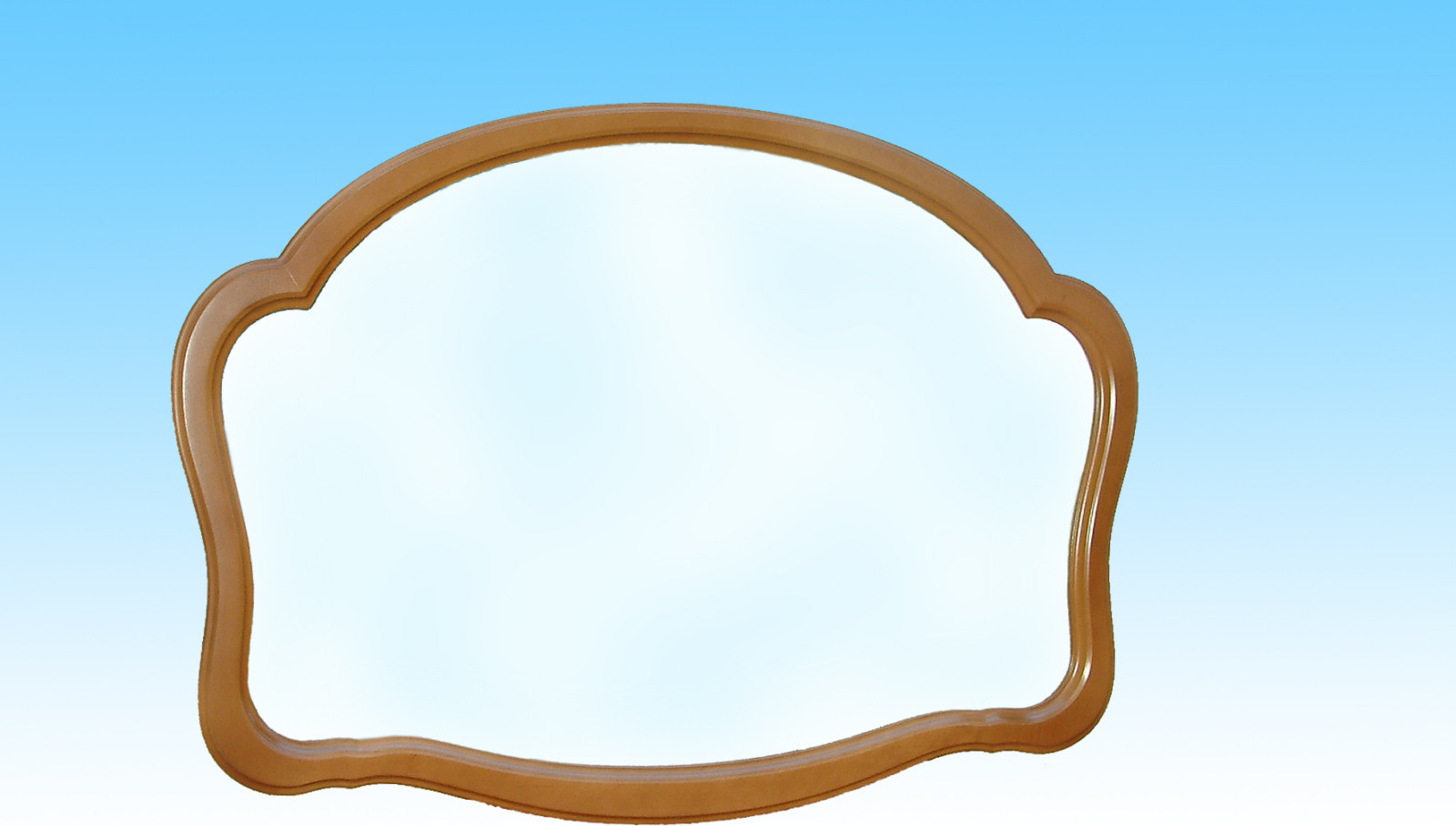 Зеркала в деревянном багете