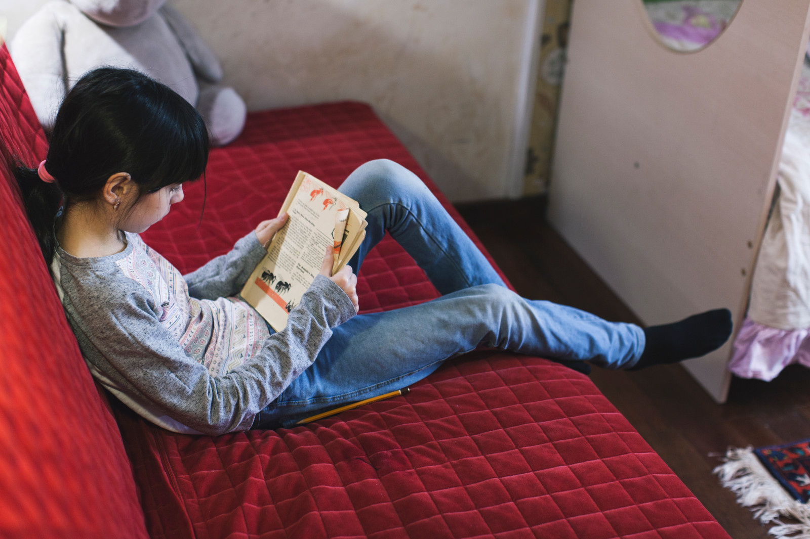 В гостях: Традиции лезгин на фоне интерьера с восточным уклоном