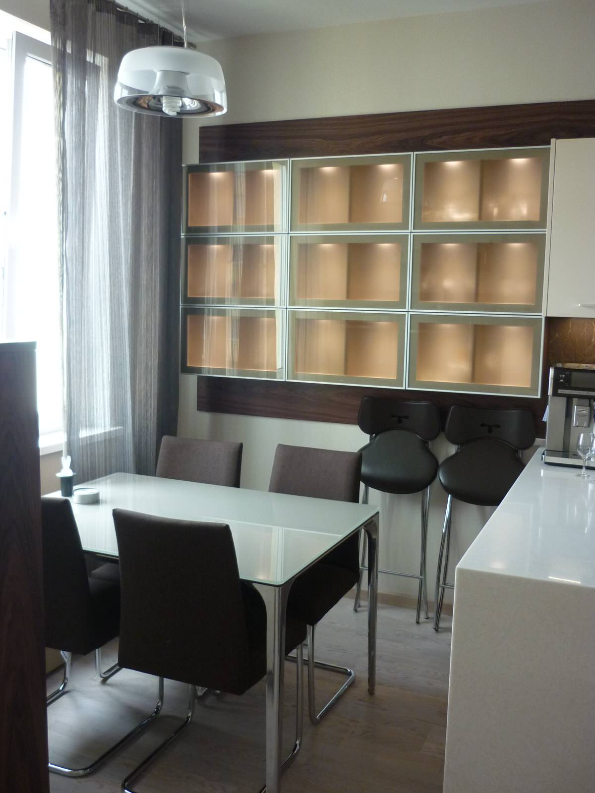 Витрины с подсветкой