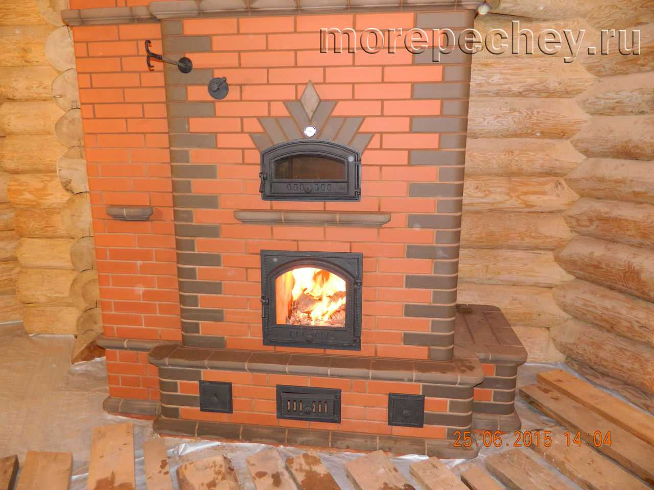 Печь-камин из кирпича