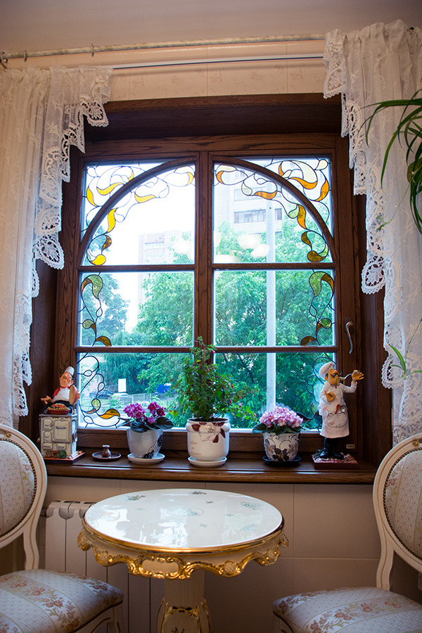 Дубовые окна в Железнодорожном (дерево-алюминиевые и деревянные окна)