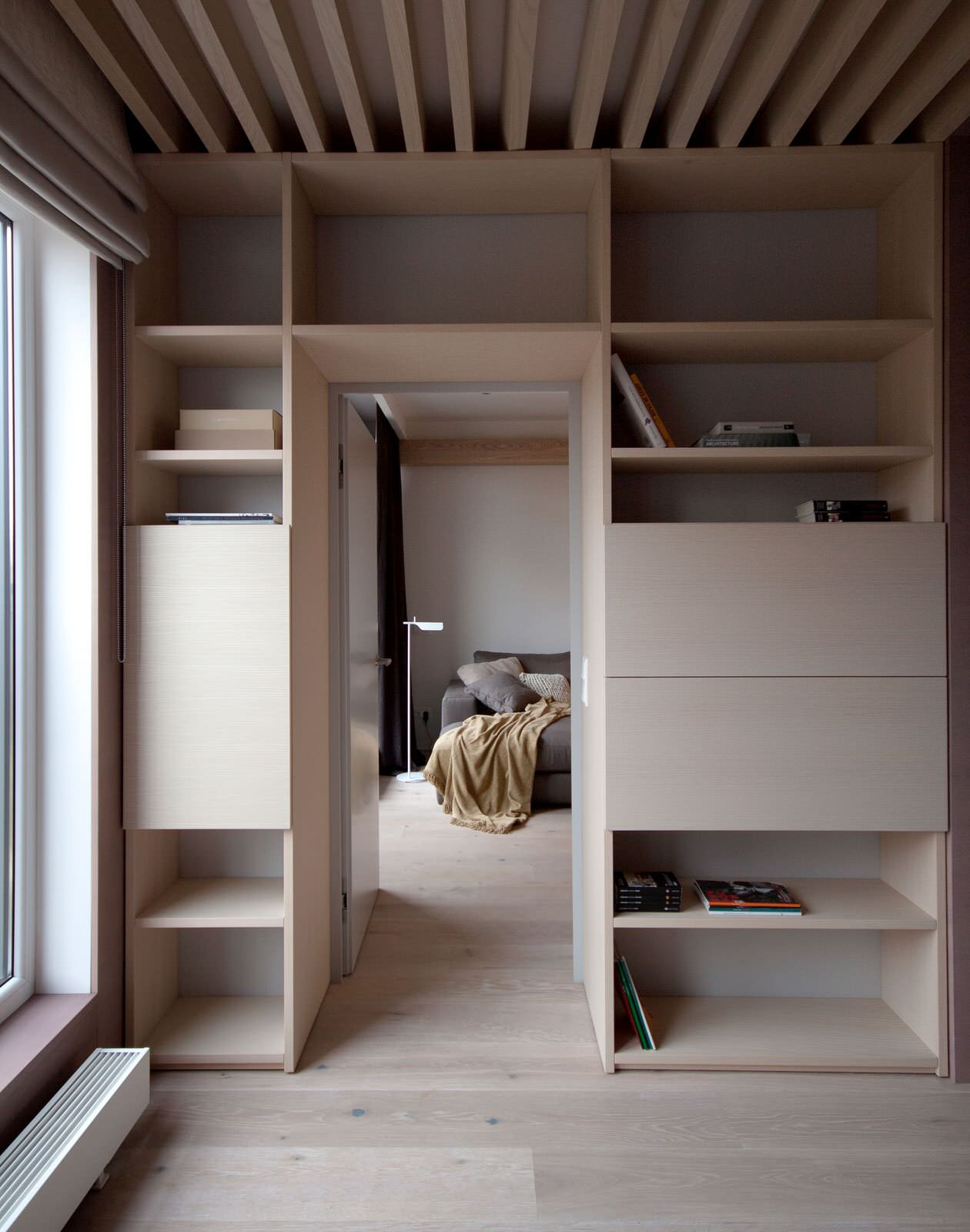 Houzz Латвия: Командировочная квартира на речном побережье