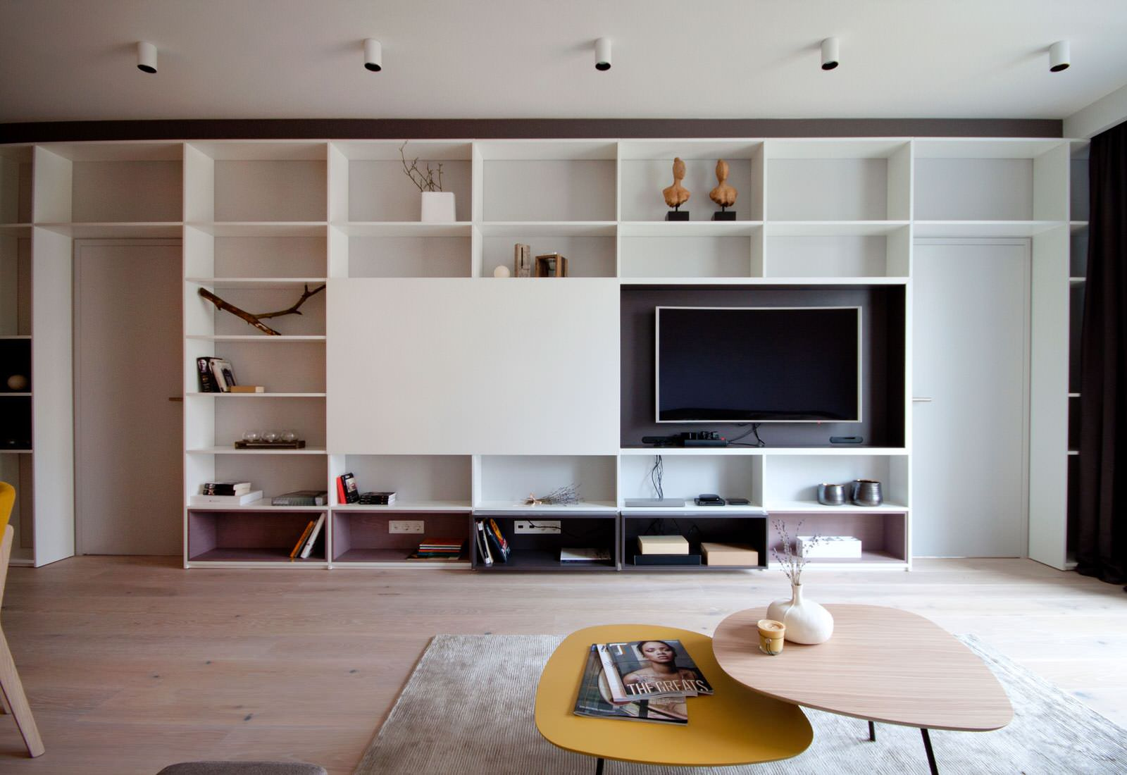 Houzz Латвия: Командировочная квартира на речном побережье