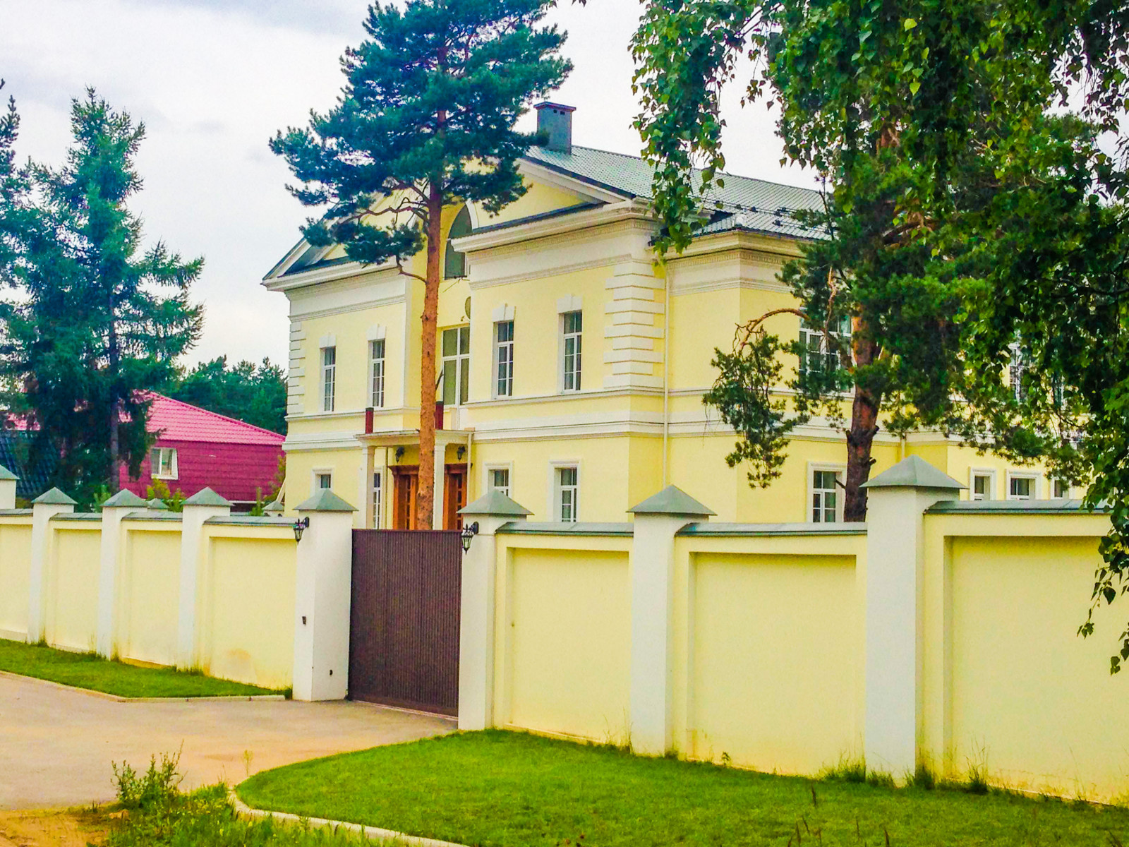 Дома