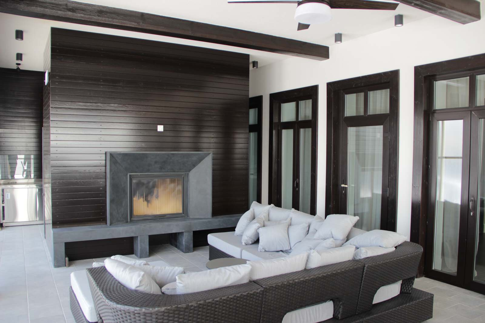 Обложка альбома: fireplace