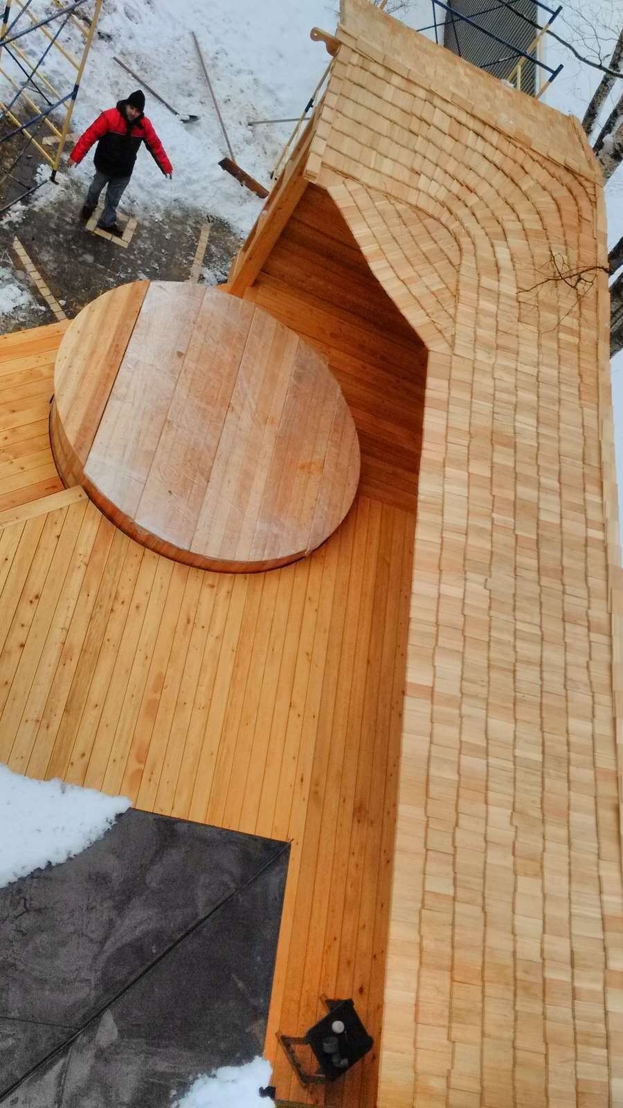 Терраса из лиственницы, баня