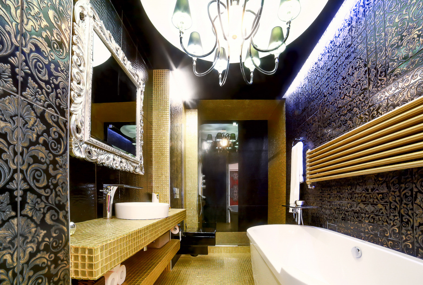 Houzz тур: Яркий и эксцентричный интерьер для молодой девушки