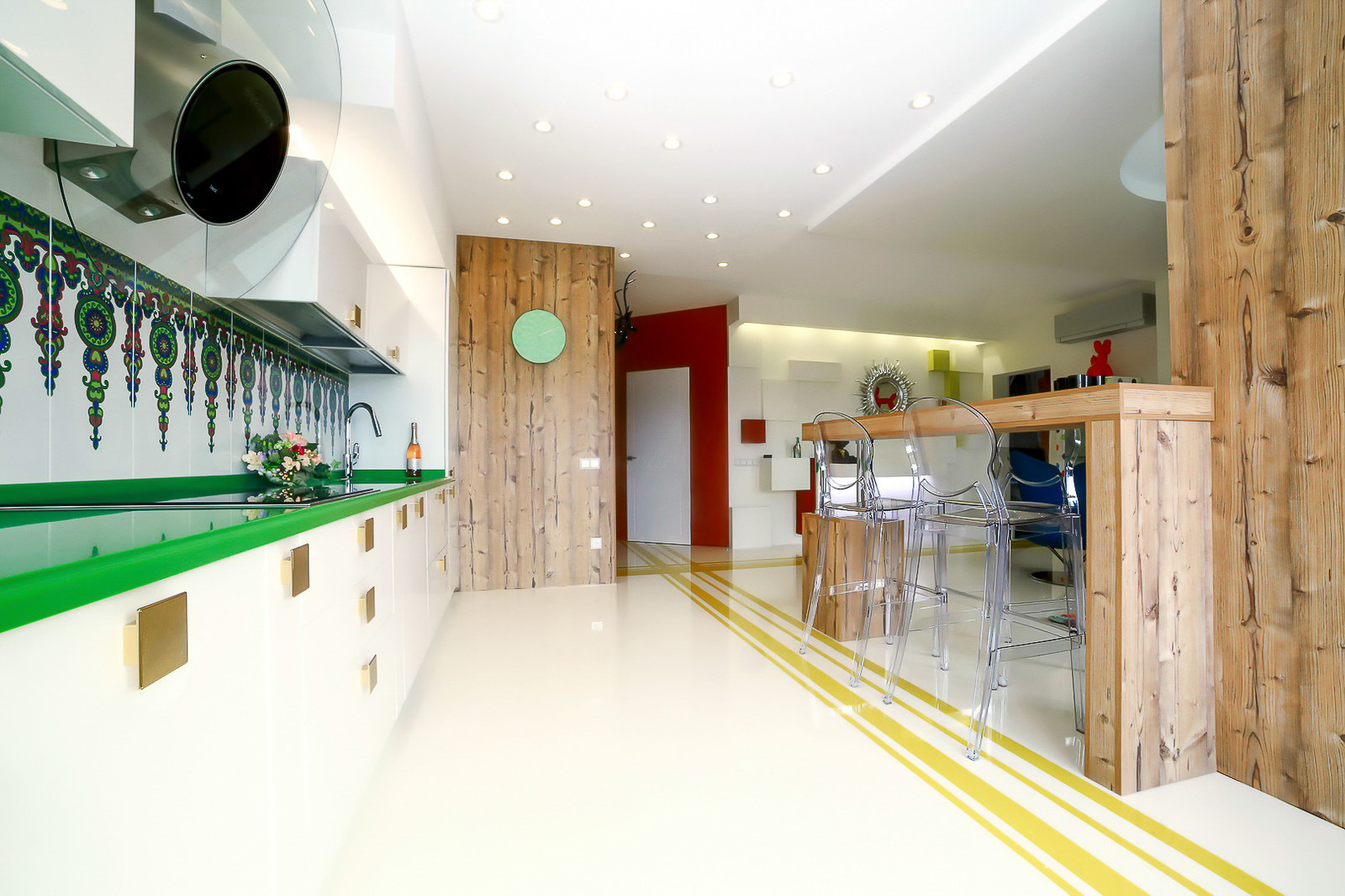 Houzz тур: Яркий и эксцентричный интерьер для молодой девушки