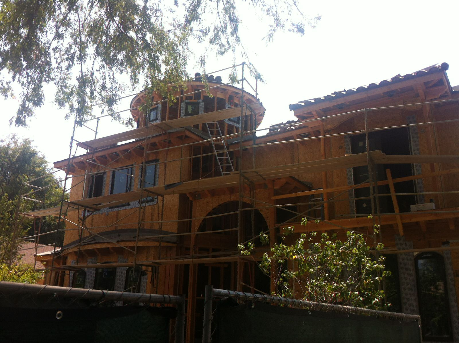 Северный Голливуд - Лос Анджелес. Дом в средиземноморском стиле.