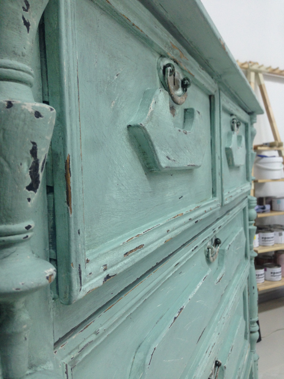 Кисти и краски