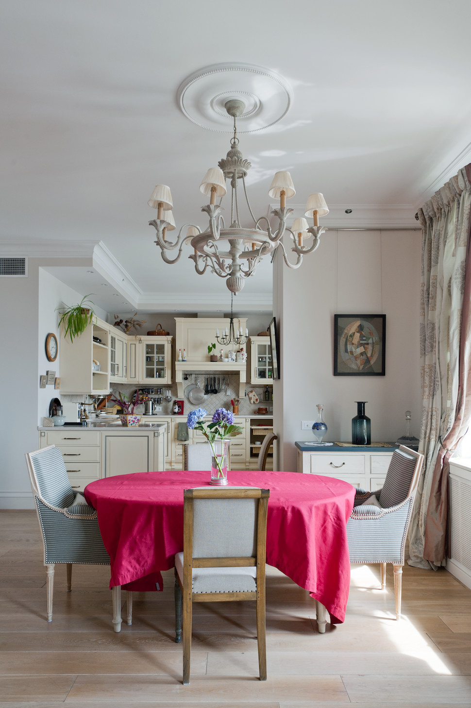 Обложка альбома: Стол Чаянова