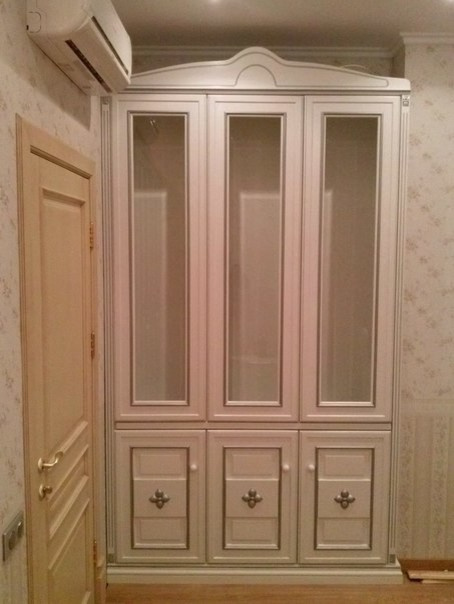 Шкафы, прихожие.