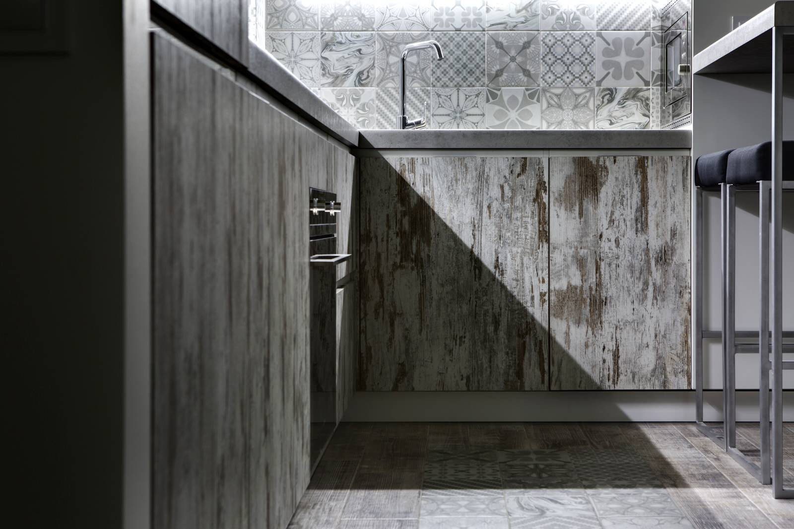 Houzz Украина: Ода серому цвету в брутально-романтичном интерьере