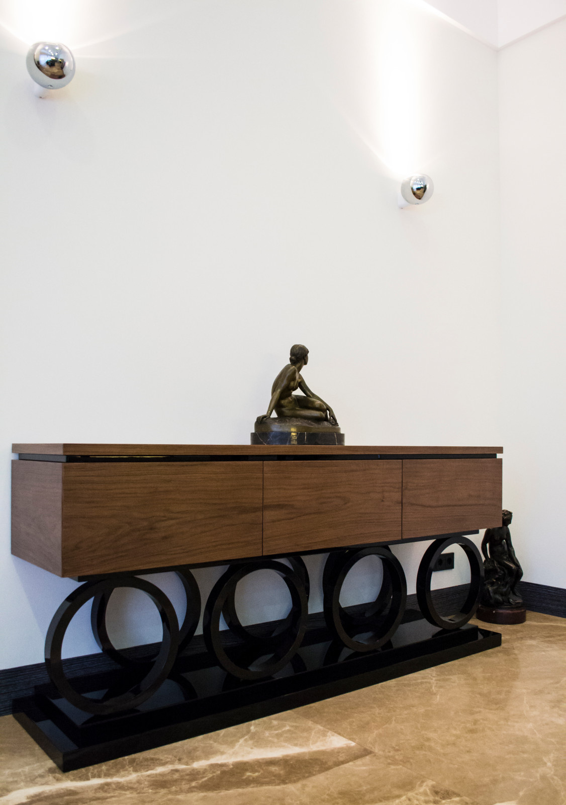 Фоновое изображение профиля Qualita