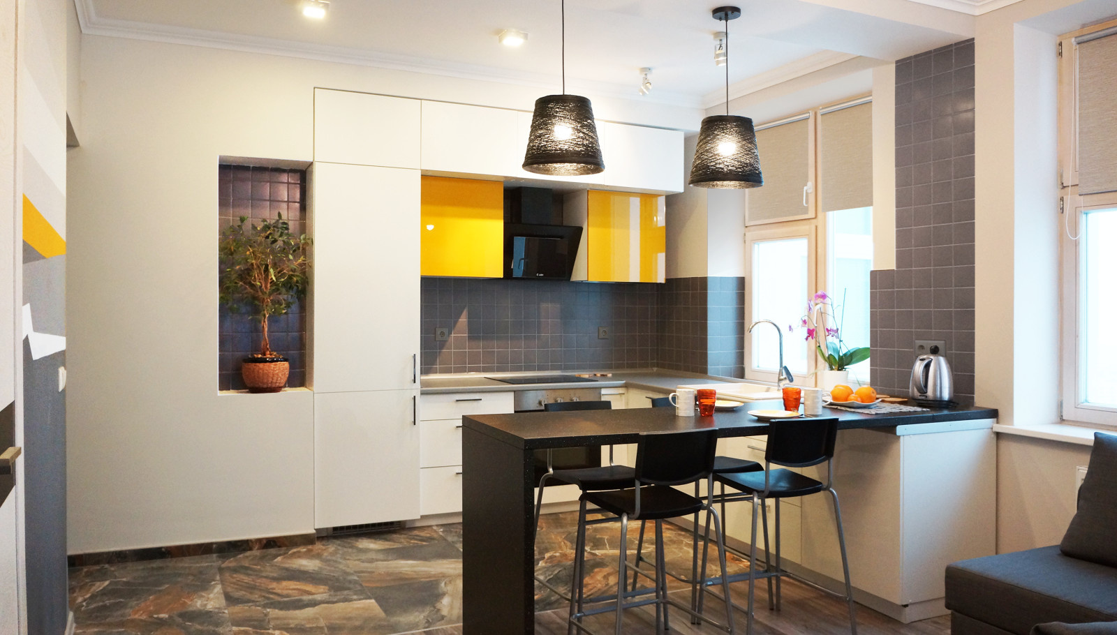 Фоновое изображение профиля Юлия