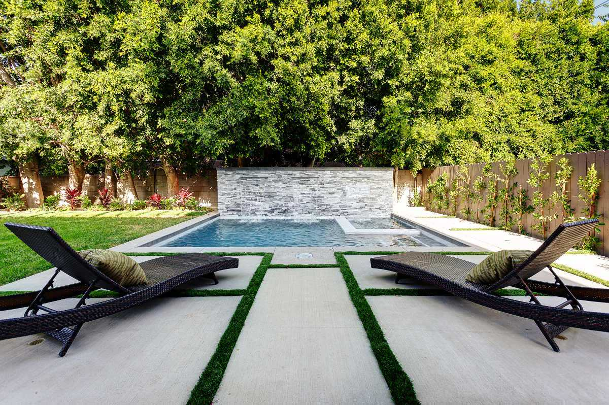 Студио Сити - Лос Анджелес. Дом и дизайн в средиземноморском стиле.