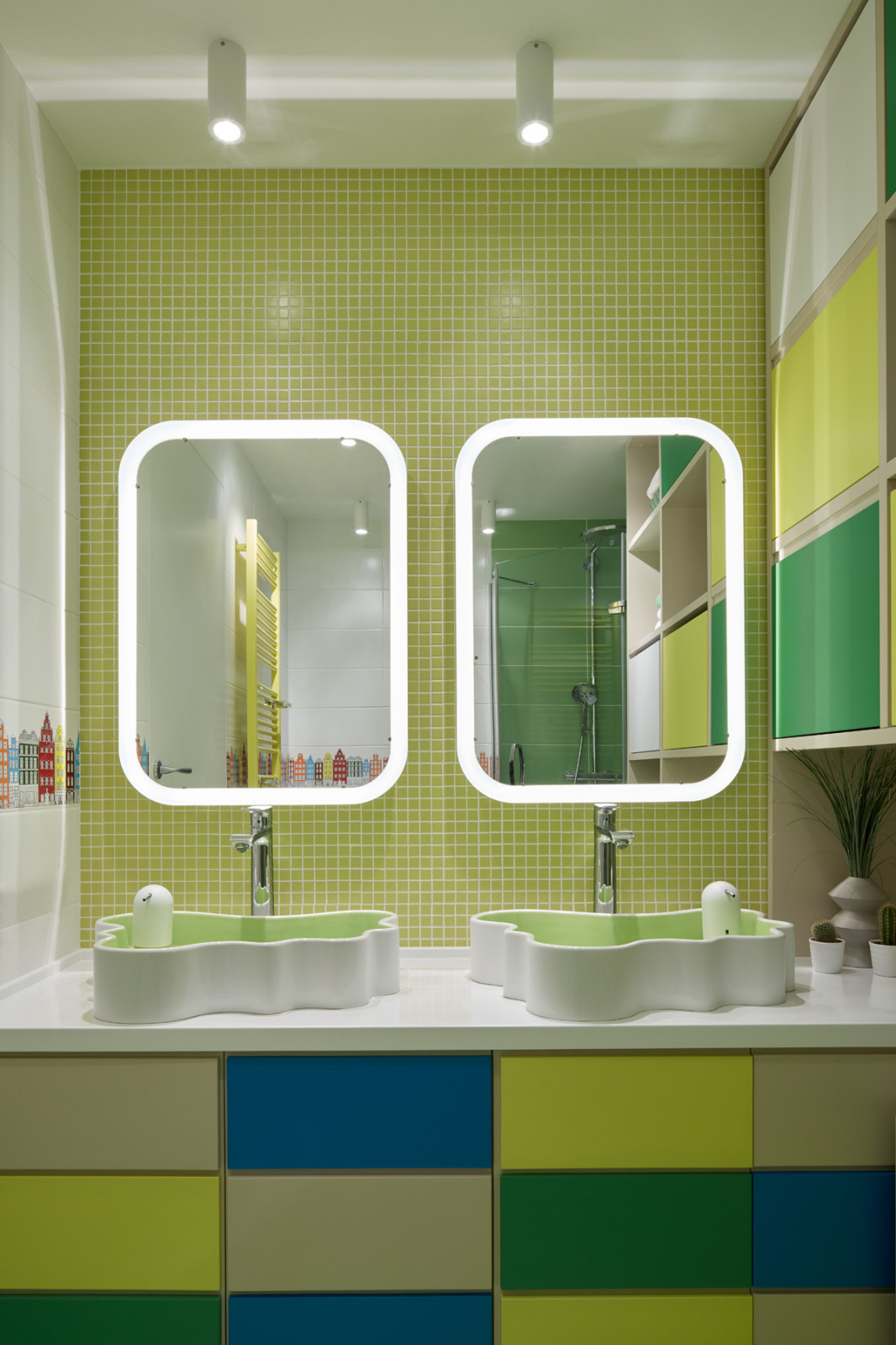 Скандинавия с тремя детским.