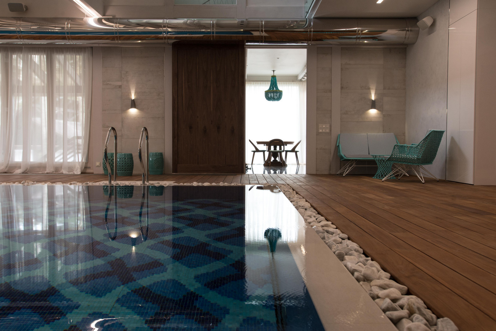 istHILLS бассейн в Подмосковье dcCONSTRUCTIONS.RU