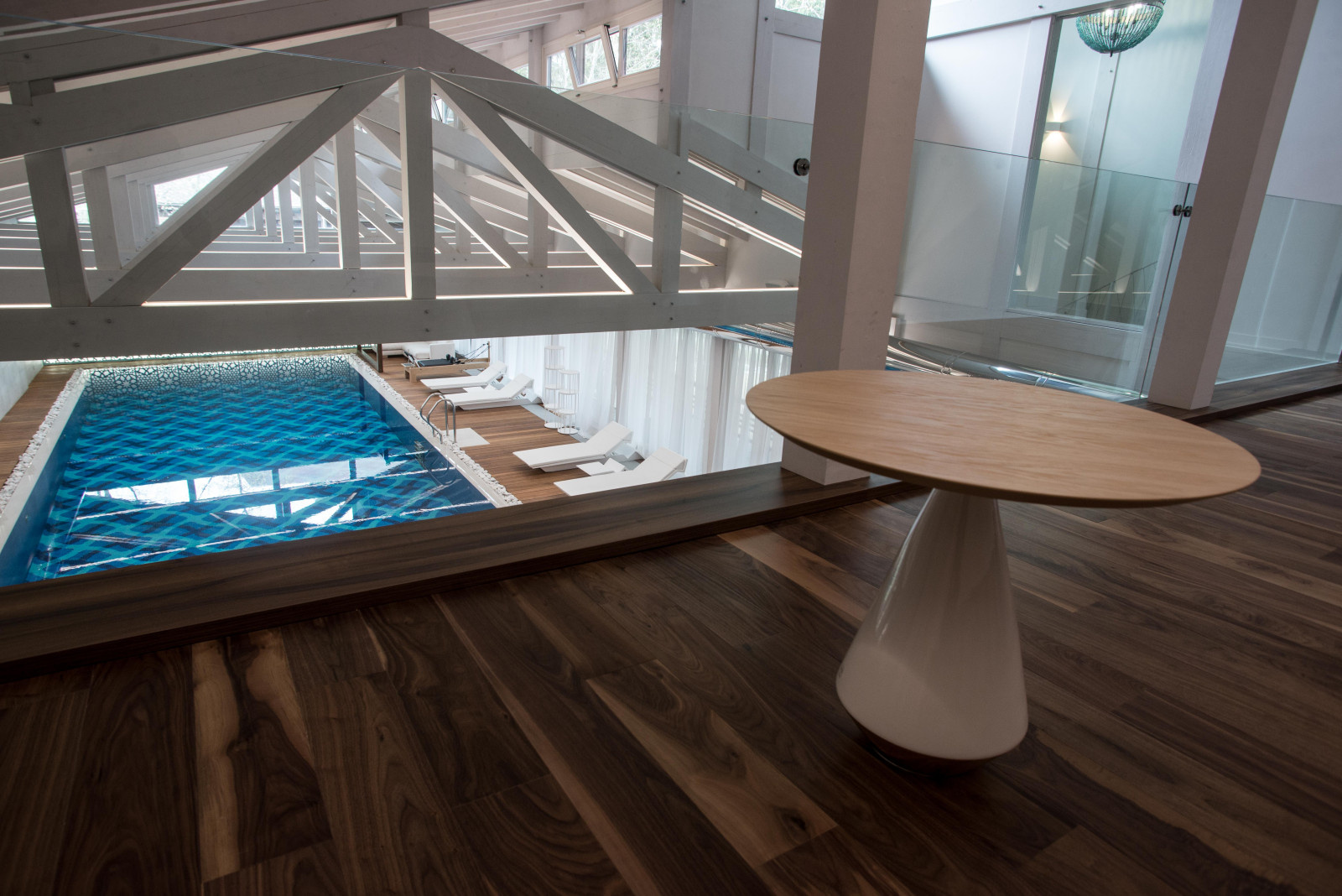 istHILLS бассейн в Подмосковье dcCONSTRUCTIONS.RU