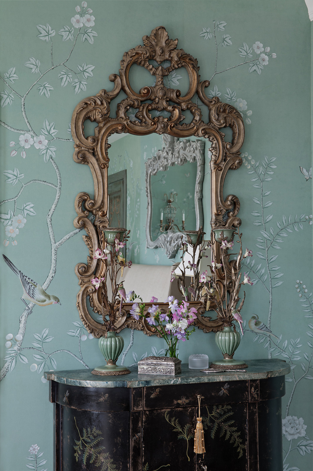 Houzz тур: Подмосковный дом — скромный снаружи, но яркий внутри