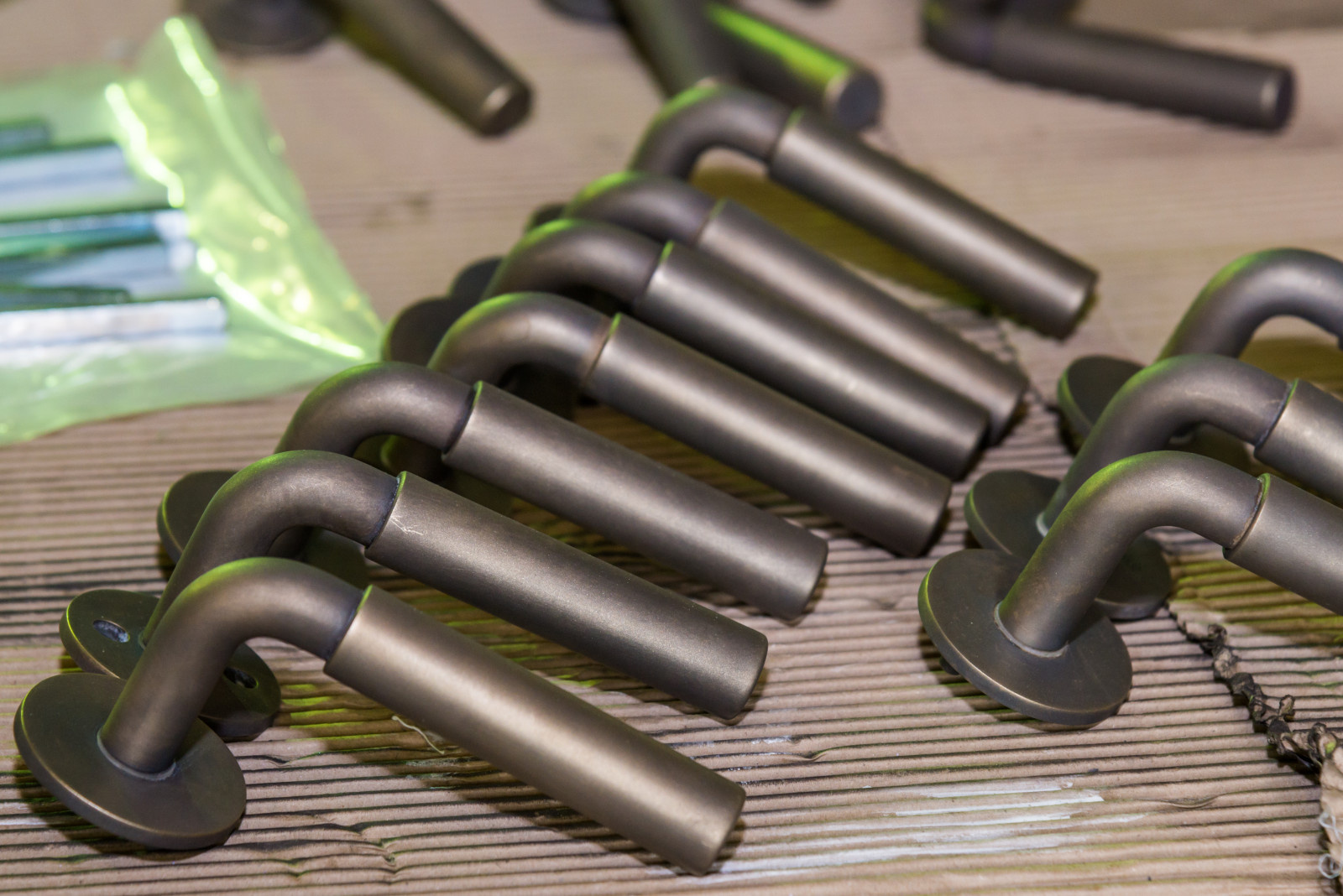 Портрет: Авторские светильники от Handle Studio