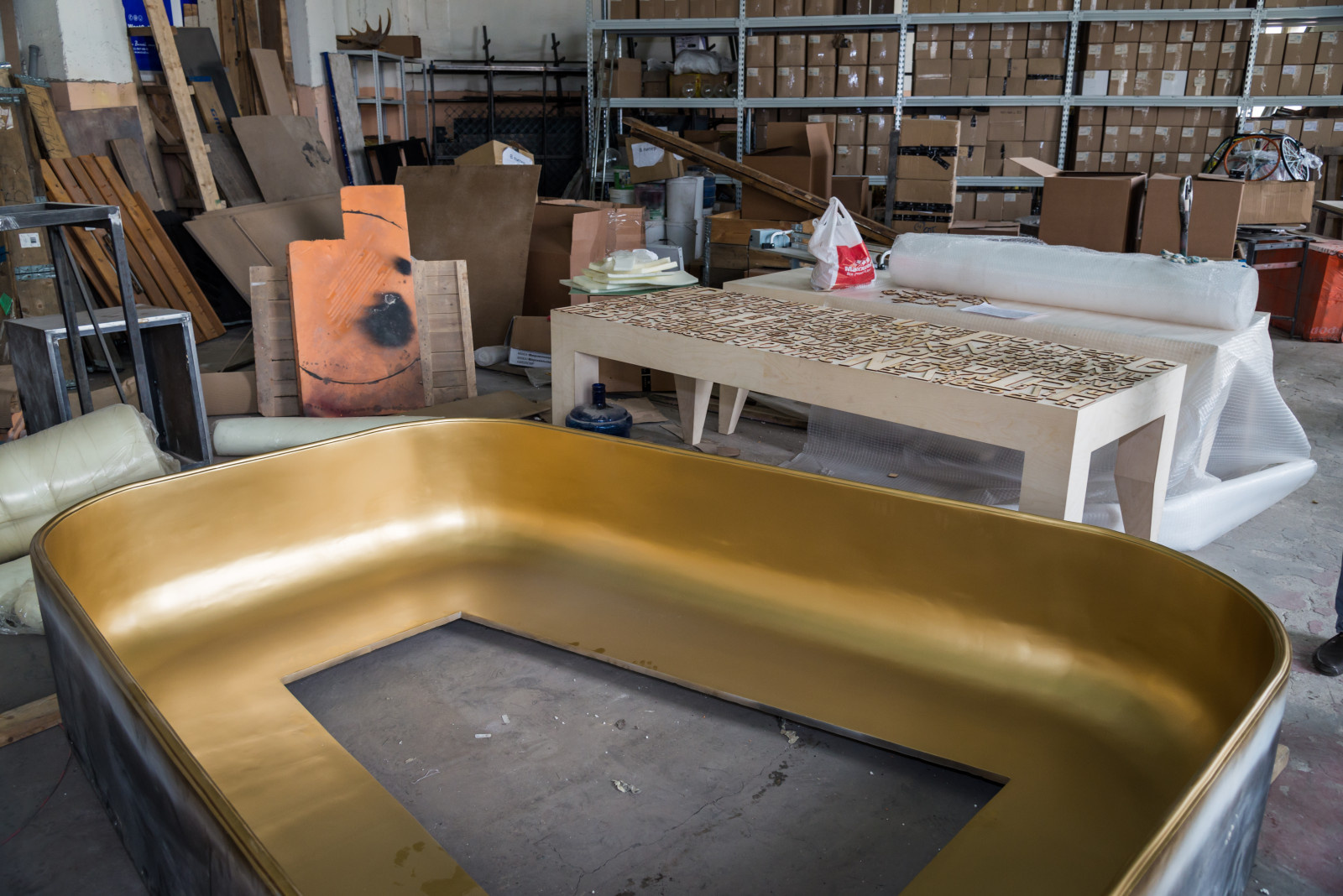 Портрет: Авторские светильники от Handle Studio