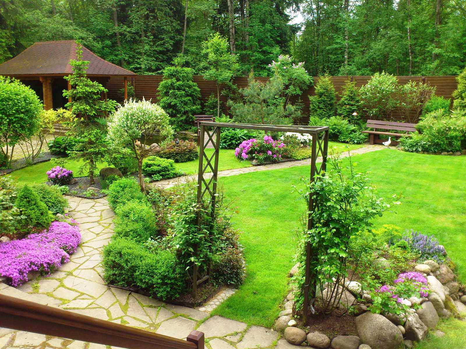 Ландшафт в природном стиле