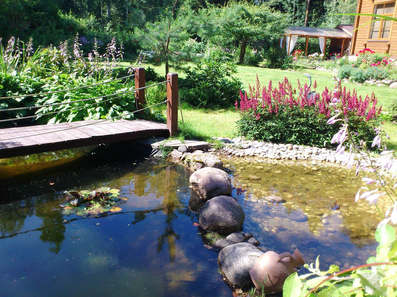 Ландшафт в природном стиле