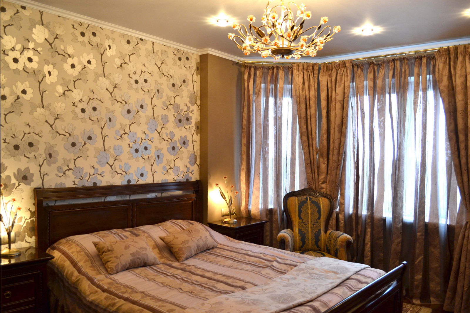 ДВУХКОМНАТНАЯ КВАРТИРА В КЛАССИЧЕСКОМ СТИЛЕ